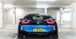 BMW i8