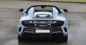 McLaren 675