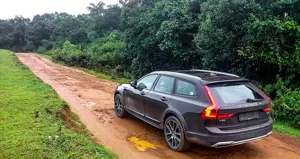 Volvo V90