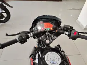 Bajaj Pulsar 125 Split Seat Drum