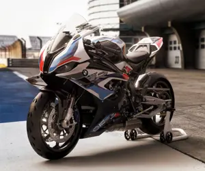 BMW M1000RR