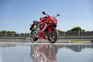 Honda CBR650R