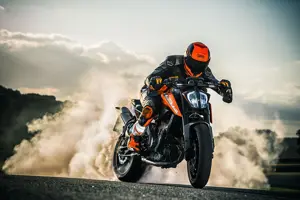 KTM Duke 790