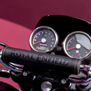 Royal Enfield Interceptor 650 Barcelona Blue