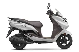 Suzuki Burgman Street Ride Connect Pearl Mirage White