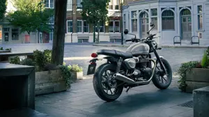 Triumph Street Twin