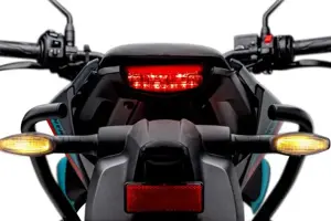 Yamaha MT-15 V2 Cyan Storm Deluxe