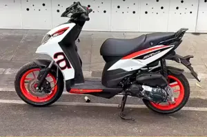 Aprilia SR 175