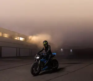 BMW S1000R