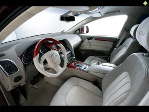 Q7