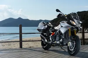 Aprilia Caponord 1200 3-Quarter Front