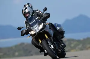 Aprilia Caponord 1200 in Motion 'Silver'
