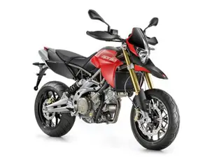 Dorsoduro 750 3-Quarter Front 'Red'