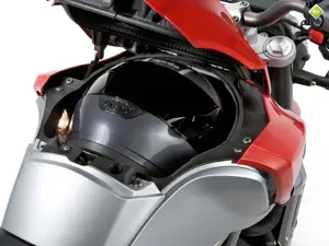 Aprilia Mana 850 Storage Space