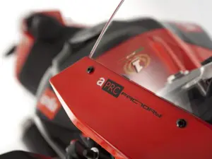 RSV4 Factory APRC SE Close-up Shot