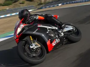 RSV4 Factory APRC 3-Quarter Front 'Black'