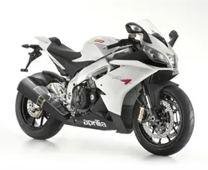 RSV4 R 3-Quarter Front 'Silver'