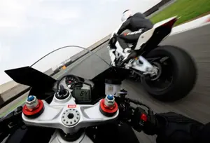 RSV4 R Intrument Console