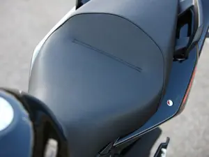 Shiver 750 Seat