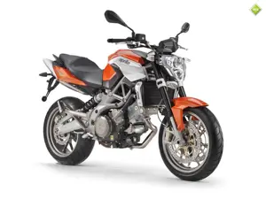 Shiver 750 3-Quarter Front 'Red'