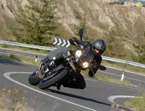 Tuono 1000 R
