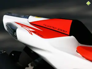Tuono 1000 R Factory