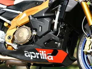 Tuono 1000 R Factory