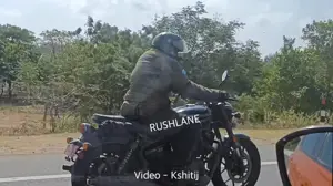 Royal Enfield Shotgun 650 (Image Credit - Rushlane)