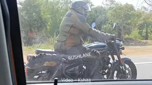 Royal Enfield Shotgun 650 (Image Credit - Rushlane)