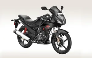 2014 New Hero Karizma R Front3-Quarter