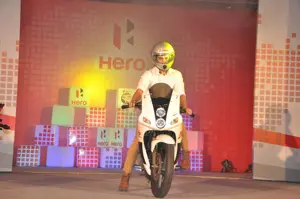 2014 New Hero Karizma ZMR Front View 'White'