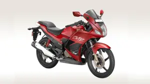 2014 New Hero Karizma ZMR Front 3-Quarter