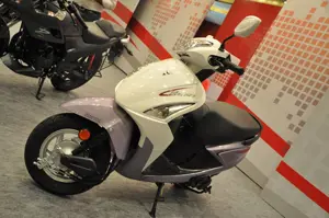 2014 New Hero Pleasure 3-Quarter Front 'White'