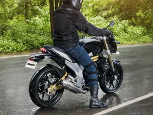 Mahindra Mojo 300 Official Wallpaper