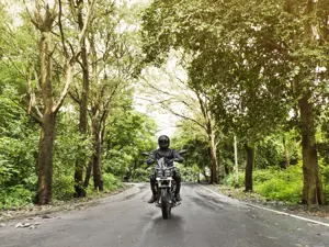 Mahindra Mojo 300 Official Wallpaper