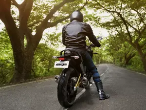 Mahindra Mojo 300 Official Wallpaper