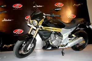 2014 New Mahindra Mojo Side View
