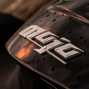 Mahindra Mojo 300