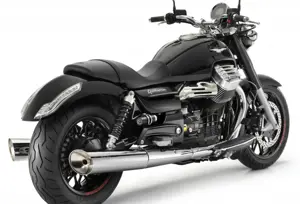 Moto Guzzi California 1400 Custom Rear 3-Quarter