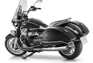 Moto Guzzi California 1400 Touring Rear 3-Quarter