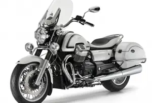 Moto Guzzi California 1400 Touring Front 3-Quarter