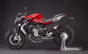 MV Agusta Brutale 675 Side View