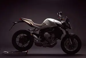 MV Agusta Brutale 675