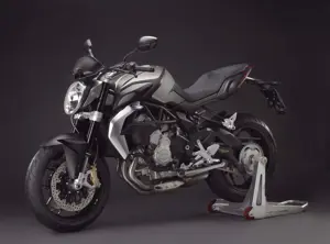 MV Agusta Brutale 675 Front 3-Quarter