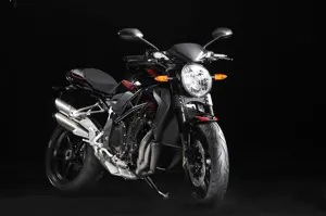 MV Agusta Brutale R 1090 Front 3-Quarter 'Black'