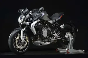 MV Agusta Dragster 800 Rear 3-Quarter