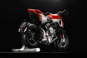 MV Agusta Rivale 800 Rear 3-Quarter