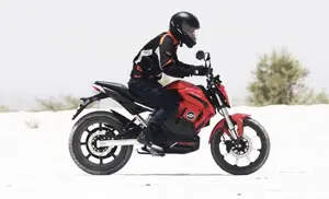 Revolt RV400