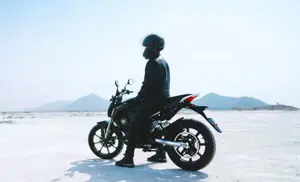 Revolt RV400