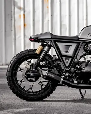 Neev Royal Enfield CGT Cafe Racer 650